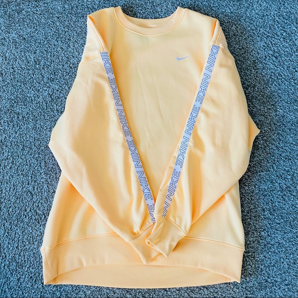 Nike Sweater